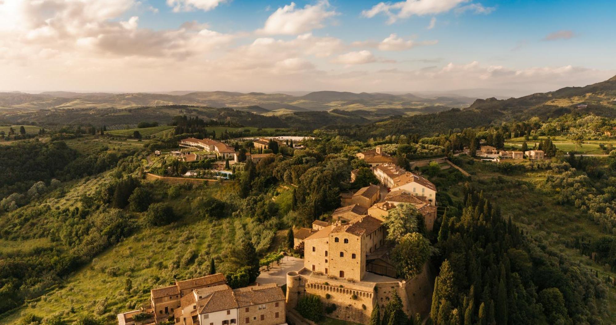 Castelfalfi Bagian luar foto